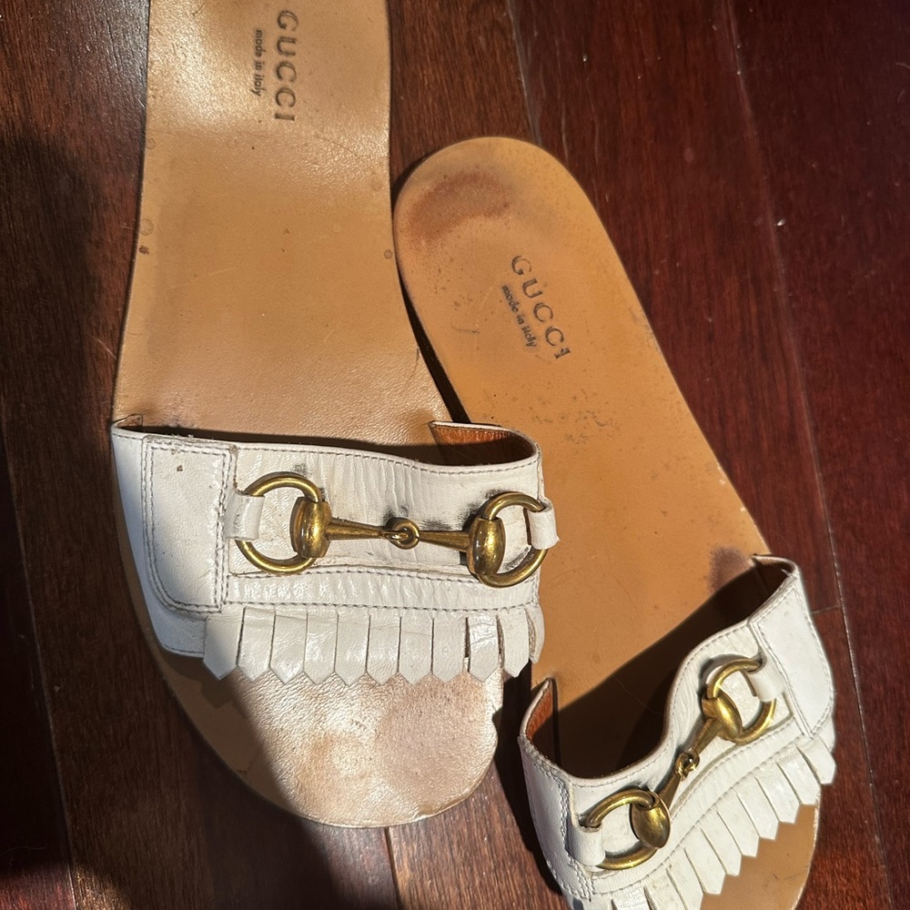 Gucci white sandals size 37.5
